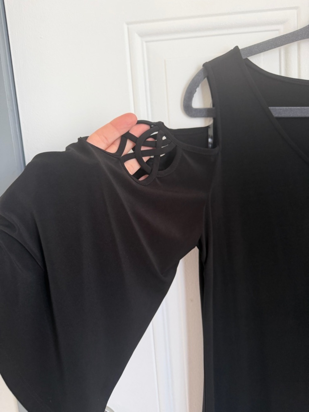 MSK Black Cold-Shoulder V-Neck Midi Dress with Lattice Sleeve Detail Medium NWT - Picture 6 of 9